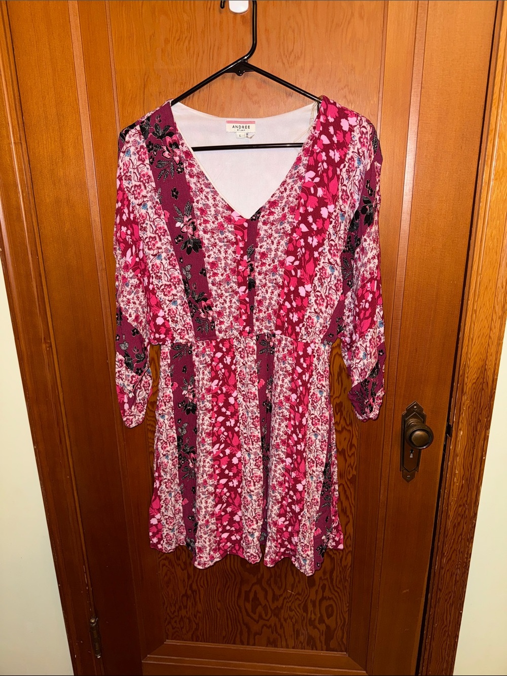 ANDREE BY UNIT Magenta Patchwork Floral V-Neck dress